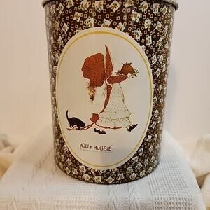 Vintage Holly Hobbie Metal Tin Can Canister Cheinco Container 8in Tall 5.5 Wide